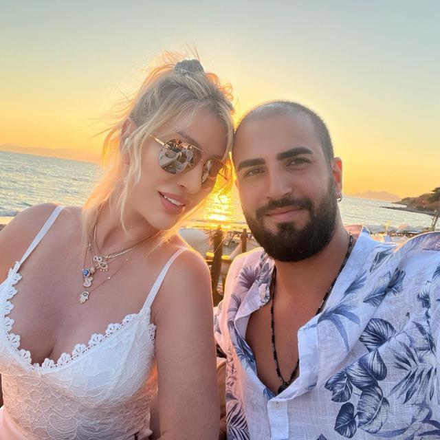 20 yıl önce yumurtalarını donduran Seda Sayan'dan dikkat çeken çıkış: Yumurtalarımı NFT olarak satışa çıkaracağım 20 yıl önce yumurtalarını donduran Seda Sayan'dan dikkat çeken çıkış: Yumurtalarımı NFT olarak satışa çıkaracağım