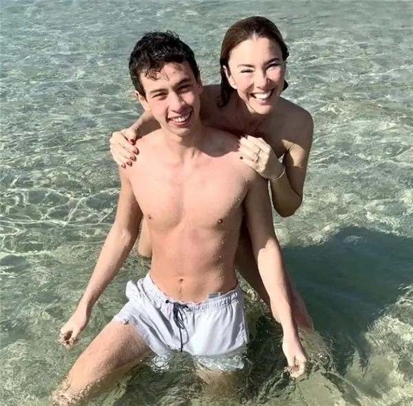 Oğlu Ortaya Çıktı! Görenler Şaştı Kaldı Oğlu Ortaya Çıktı! Görenler Şaştı Kaldı