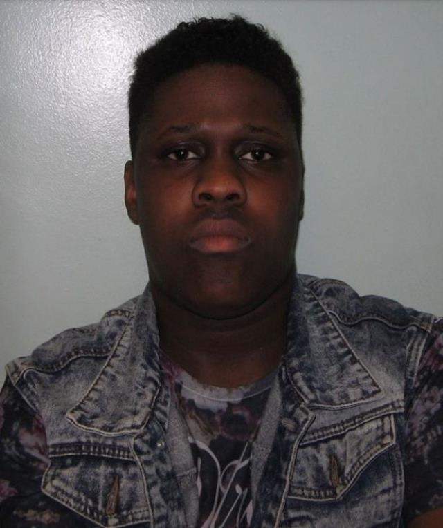 Sadece karanlıkta ilişkiye giren siyahi sevgilinin sırrı! Genç kadın gerçeği öğrenince şok oldu Sadece karanlıkta ilişkiye giren siyahi sevgilinin sırrı! Genç kadın gerçeği öğrenince şok oldu