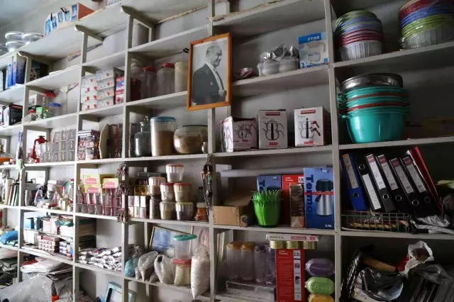 Bu dükkana gelenler içeriden hiçbir şey alamadan geri dönüyor! Sebebi ise hayli ilginç Bu dükkana gelenler içeriden hiçbir şey alamadan geri dönüyor! Sebebi ise hayli ilginç