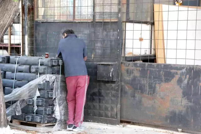 Acı haberi alarak olay yerine koştu, kardeşinin cesedine bir an olsun bakamadı