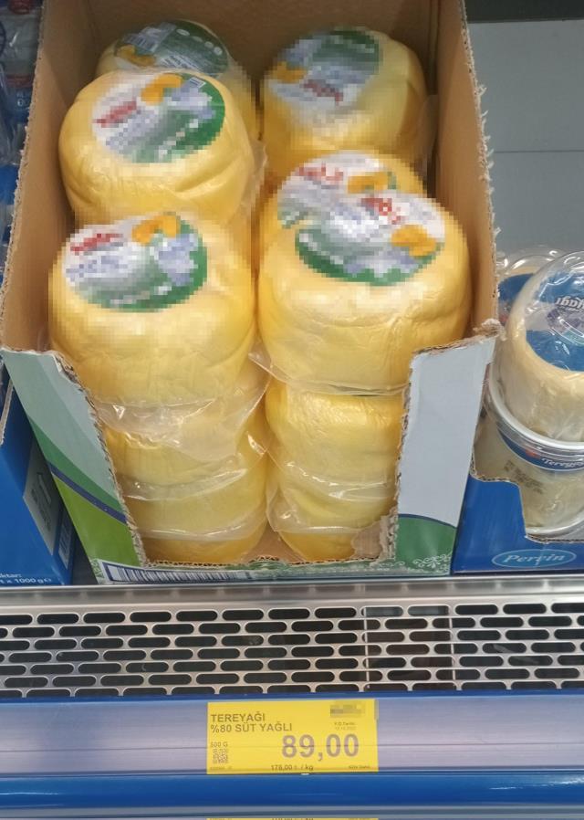Markete gidip 500 gramlık tereyağını fiyatını görenlerin ayakları geri geri gitti Markete gidip 500 gramlık tereyağını fiyatını görenlerin ayakları geri geri gitti