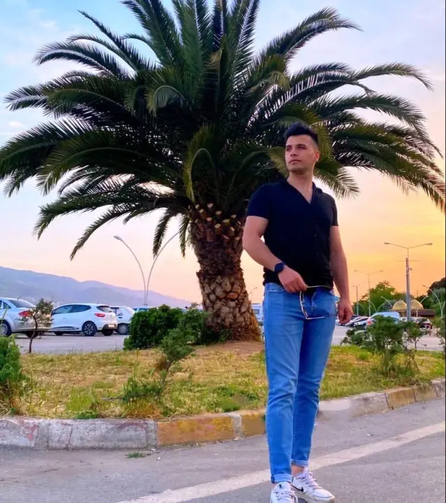 Bursa 3. sayfa haberi | Osmangazi Köprüsü'nden atlayan şahsın kimliği belli oldu Bursa 3. sayfa haberi | Osmangazi Köprüsü'nden atlayan şahsın kimliği belli oldu