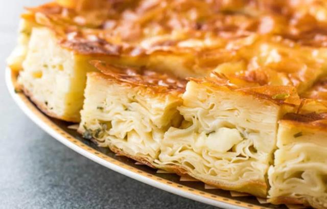 Rüyada börek yemek ne anlama geliyor? Rüyada pişmiş börek yemek nedir? Rüyada su böreği yemek ne demek?