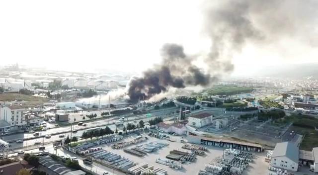 Son Dakika! Kocaeli'de TÜPRAŞ rafinerisinin yanında bulunan petrol firması cayır cayır yanıyor