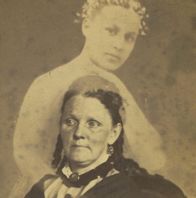 Yakınları ölenler ona koşuyordu! Ruhların fotoğrafını çeken fotoğrafçı, atladığı bir detaydan dolayı herkese rezil oldu