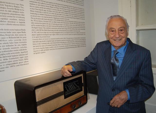 Son Dakika: Duayen sunucu ve gazeteci Halit Kıvanç, 97 yaşında hayatını kaybetti