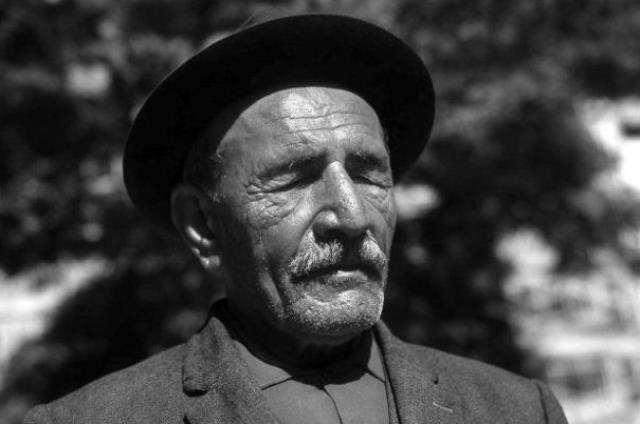 Hollanda'daki bir kilise, çanları ile Aşık Veysel'in 'Uzun İnce Bir Yoldayım' eserini çaldı