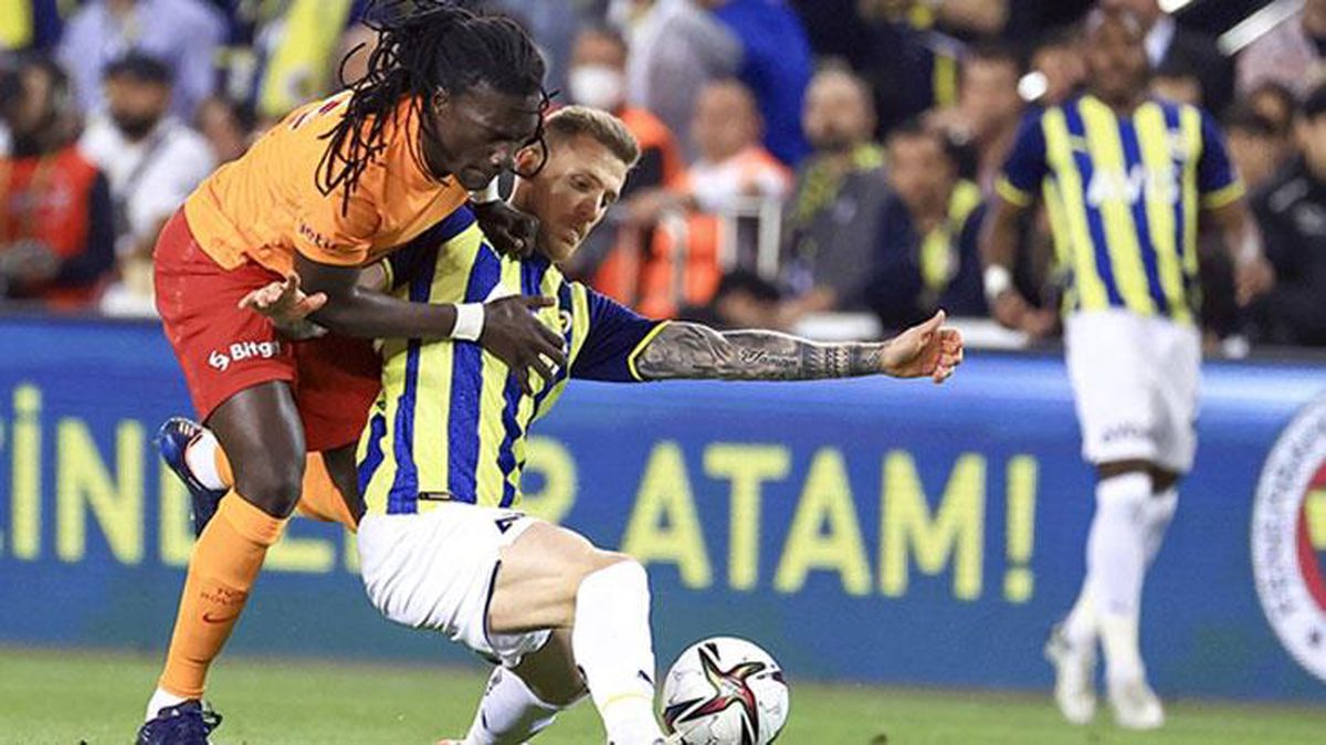 Türk futbolunda devrim gibi karar yolda! Dev derbide Arjantinli hakem düdük çalabilir