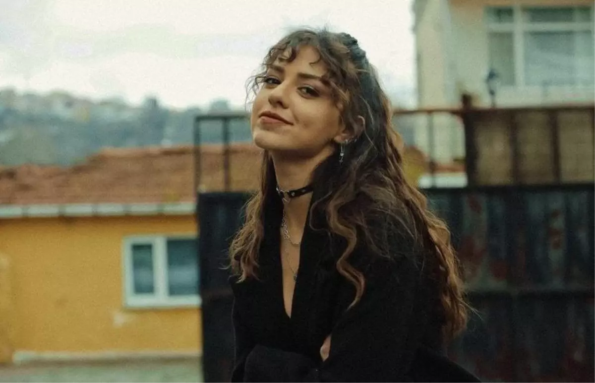 Aslıhan Malbora kimdir, kaç yaşında, nereli? Aslıhan Malbora sevgilisi kim? Aslıhan Malbora film ve dizileri neler? Aslıhan Malbora Twitter hesabı!
