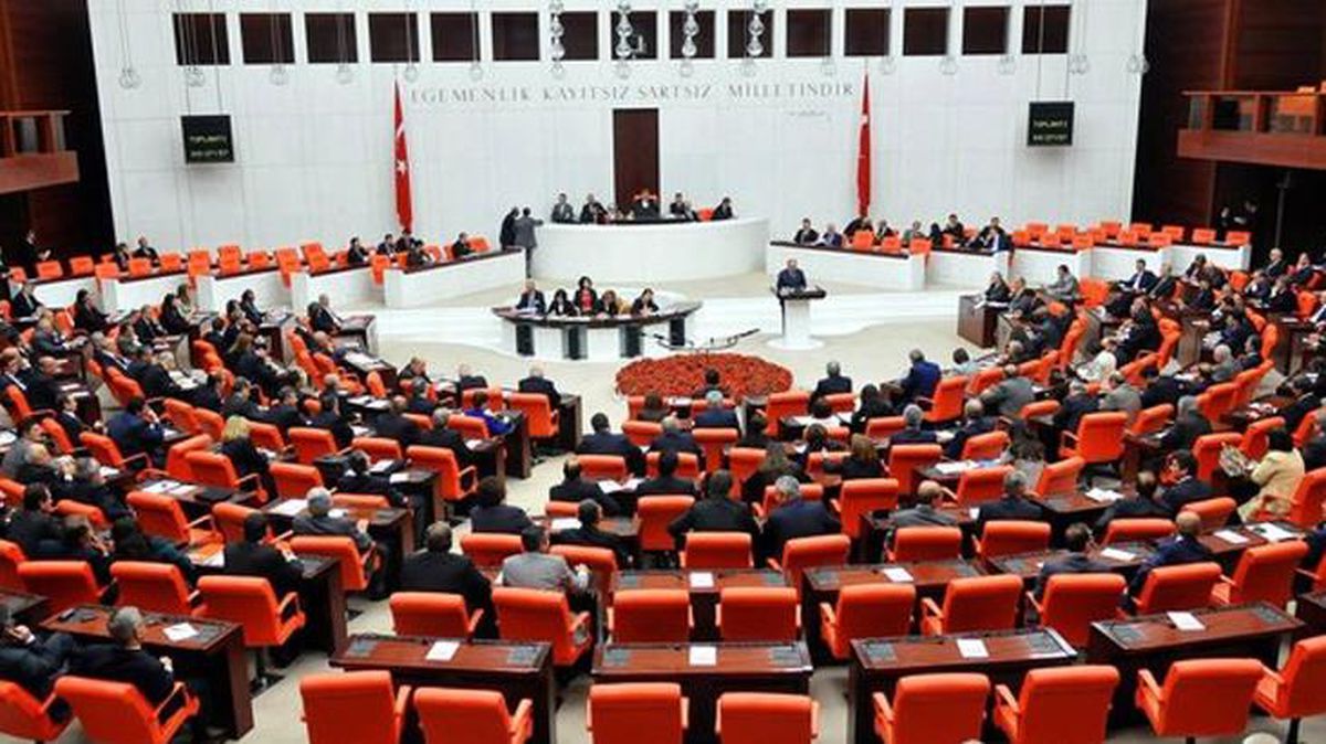 Milyonlarca genci yakından ilgilendiren kanun teklifi Meclis'te kabul edildi! KYK faizleri siliniyor