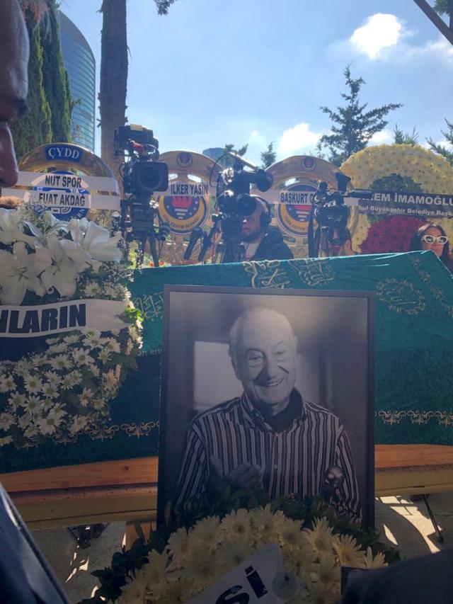 Usta isim Halit Kıvanç son yolculuğuna uğurlandı