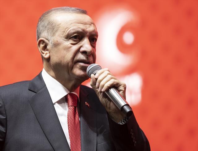 Cumhurbaşkanı Erdoğan, 'Türkiye Yüzyılı' programında desteği için Bahçeli'ye teşekkür ederken, Destici'yi es geçti Cumhurbaşkanı Erdoğan, 'Türkiye Yüzyılı' programında desteği için Bahçeli'ye teşekkür ederken, Destici'yi es geçti