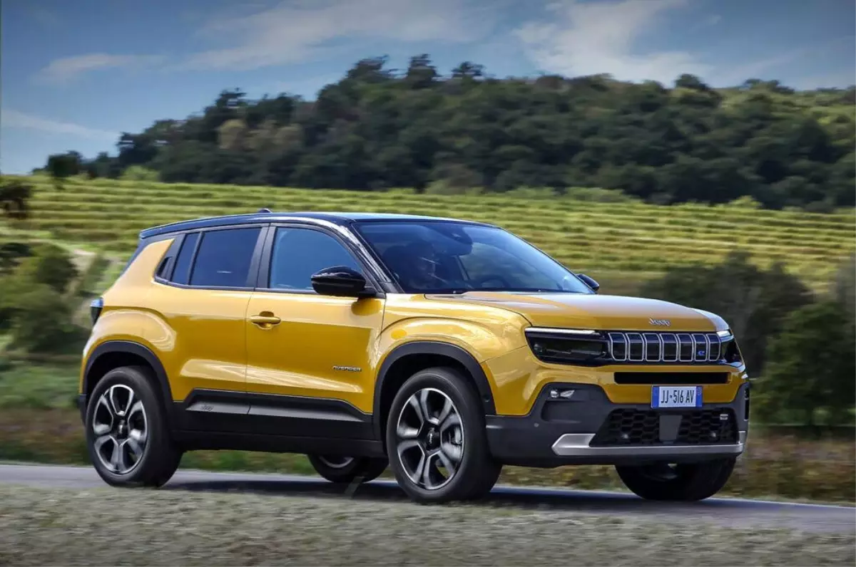 Tamamen elektrikli Jeep Avenger Paris'te tanıtıldı