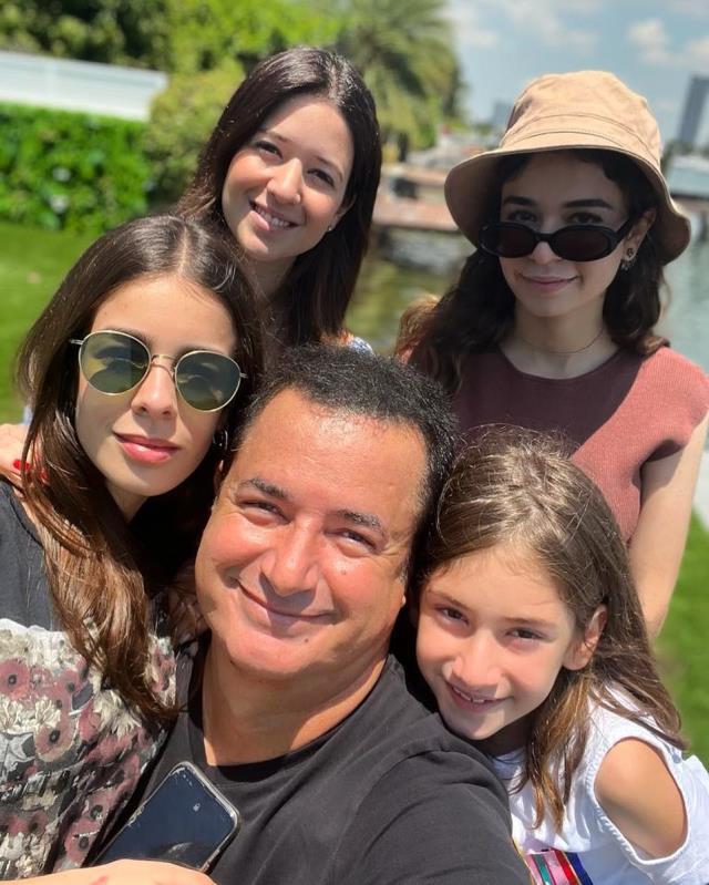 Acun Ilıcalı'nın kızı Melisa 9 yaşına girdi, doğum gününde giydiği elbisenin fiyatı dikkat çekti