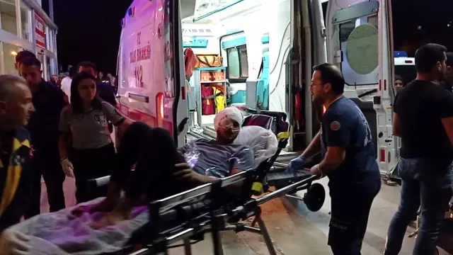 Başından vuruldu, el sallayarak ambulansa bindi Başından vuruldu, el sallayarak ambulansa bindi