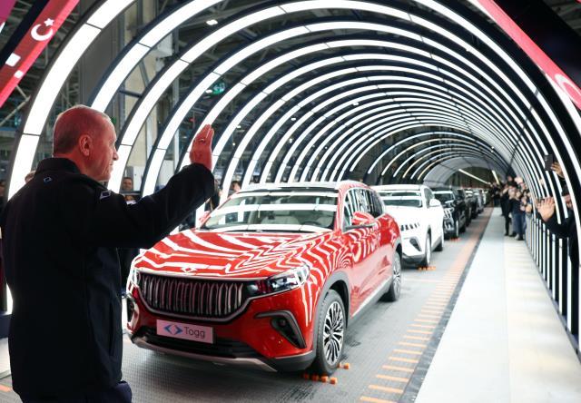 İYİ Parti'den TOGG açıklaması: Faydalı işleri elbette olumlu buluyoruz