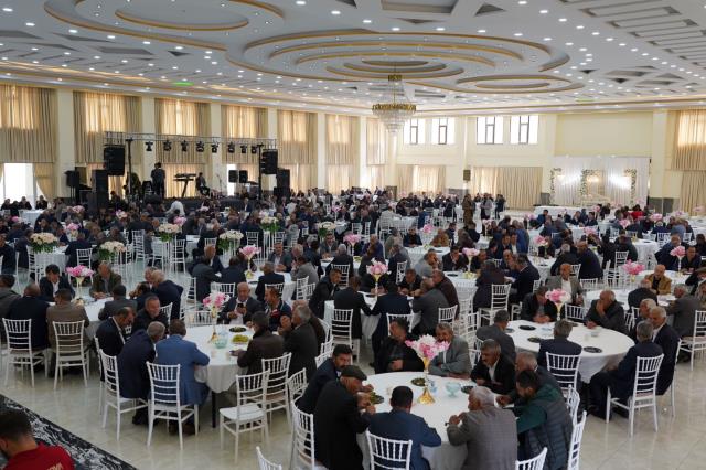 Aşiret düğününde gelinle damada 1,5 milyon liralık takı ve para