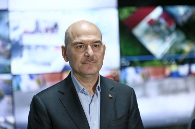 Bakan Soylu sabah saatlerinde kamera karşısına geçti: Osmaniye'deki operasyonda 130 uyuşturucu satıcısı yakaladık