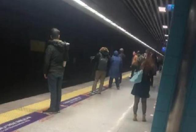 Marmaray acil durum ne? SON DAKİKA! Marmaray'da acil durum anonsu! Marmaray acil durum ne? SON DAKİKA! Marmaray'da acil durum anonsu!