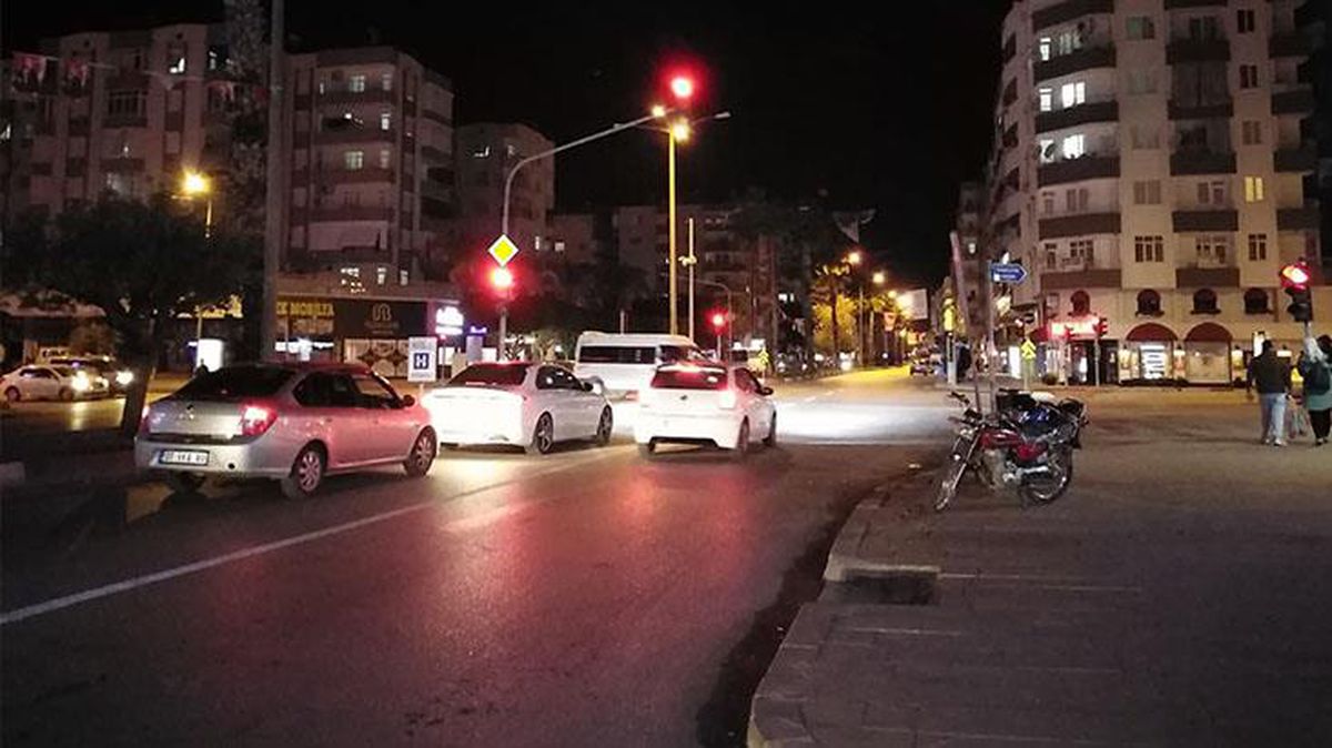 Son Dakika: Antalya'da 4.7 büyüklüğünde deprem! Şiddetli sarsıntı çevre illerden de hissedildi