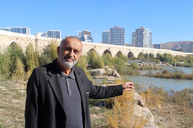 Türkiye'nin en uzun nehri Kızılırmak otlağa dönüştü, manzara herkesi ürküttü