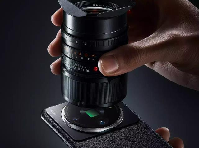 Xiaomi DSLR lens takılabilen yeni telefon konsepti Xiaomi DSLR lens takılabilen yeni telefon konsepti