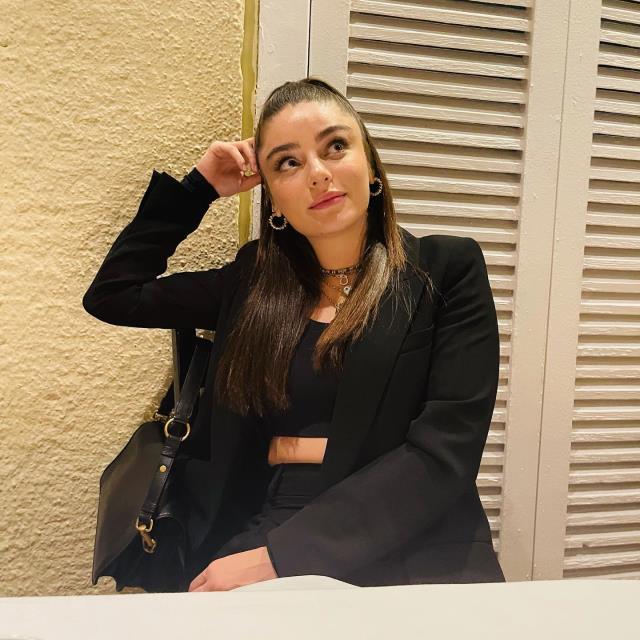 Ayça Ayşin Turan'ı gözyaşlarına boğan soru: 1 yıldır içeride ağlıyorum Ayça Ayşin Turan'ı gözyaşlarına boğan soru: 1 yıldır içeride ağlıyorum