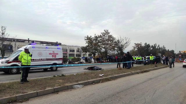 Çalıştığı işyerinde beton mikserin altında kalan 14 yaşındaki çocuk öldü
