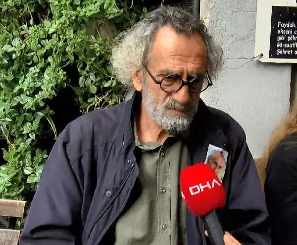 Oyuncu Rıza Akın için Atlas Sineması'nda tören Oyuncu Rıza Akın için Atlas Sineması'nda tören