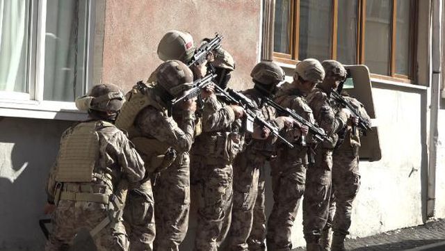 Polislere ateş edip kaçan firari, özel harekat ekipleri tarafından yakalandı
