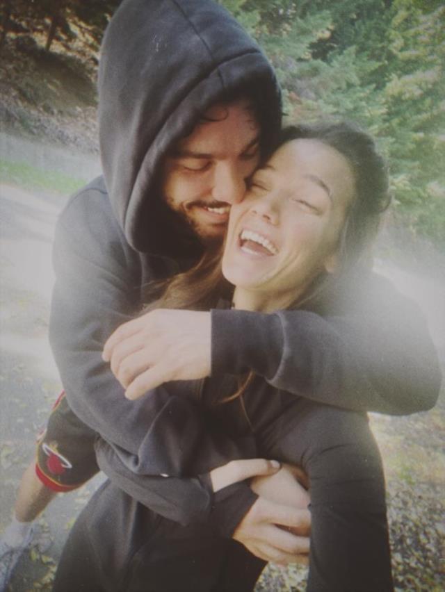 Aşka gelen Kaan Yıldırım, Pınar Deniz'in doğum gününde görülmemiş fotoğraflarını paylaştı Aşka gelen Kaan Yıldırım, Pınar Deniz'in doğum gününde görülmemiş fotoğraflarını paylaştı