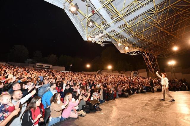 Vize başvurusu reddedilen Tolga Çevik Toronto'daki gösterisini erteledi