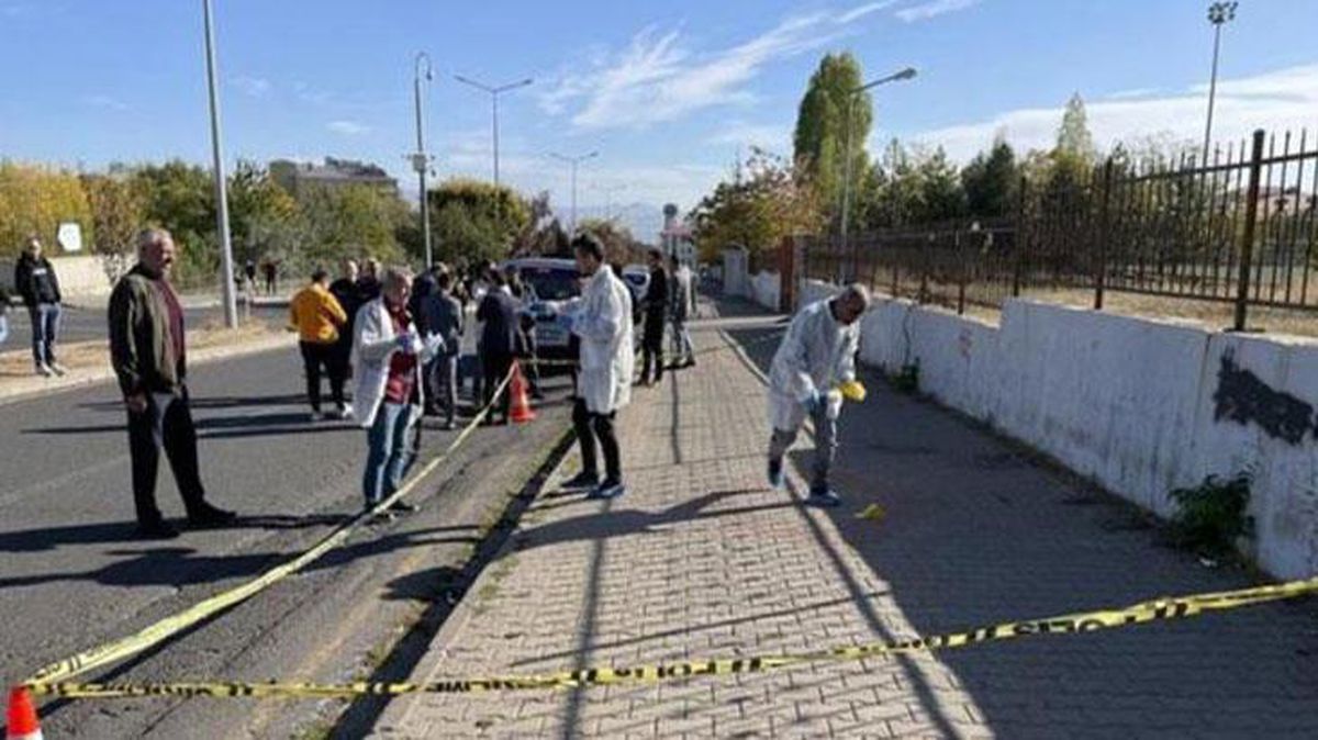 Lise öğrencilerinin bıçaklı kavgası kanlı bitti