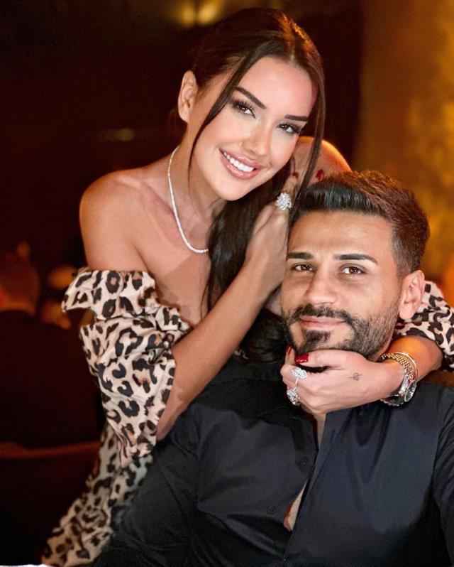 Eşinin ayağını öpen fenomen Dilan Polat'a tepki yağıyor