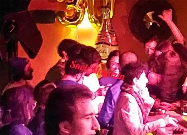 Sarmaş dolaş eğlendiler! Zeynep Bastık ve Uraz Kaygılaroğlu aşk mı yaşıyor? Sarmaş dolaş eğlendiler! Zeynep Bastık ve Uraz Kaygılaroğlu aşk mı yaşıyor?