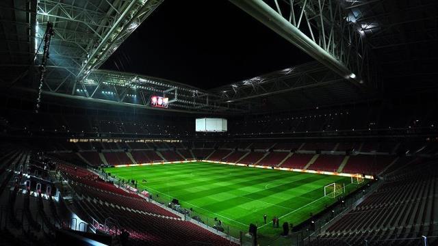 Galatasaray - Ofspor seyirci sayısı! Galatasaray Ofspor tribün doluluk oranı kaç? Galatasaray tribün doluluk oranı!