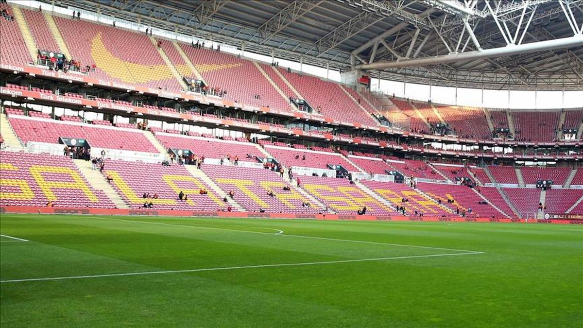 Galatasaray - Ofspor seyirci sayısı! Galatasaray Ofspor tribün doluluk oranı kaç? Galatasaray tribün doluluk oranı!