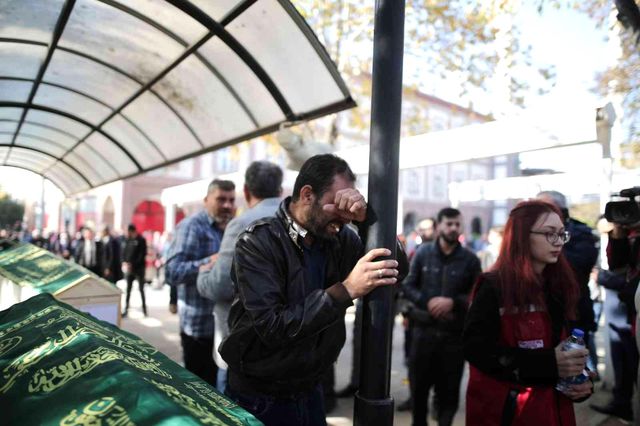 Bursa'da büyük acı...9 tabut yanyana
