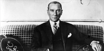 En anlamlı, uzun, kısa, ilkokul, ortaokul, 2, 3, 4, 5, 6 kıtalık 10 Kasım Atatürk şiirleri sizlerle: Atatürk ve 10 Kasım şiirleri burada