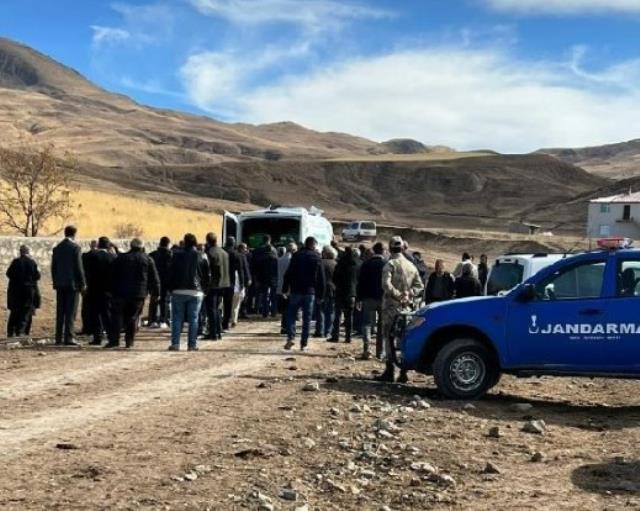 Erzurum'da eşini 12 el ateş ederek öldürdü Erzurum'da eşini 12 el ateş ederek öldürdü