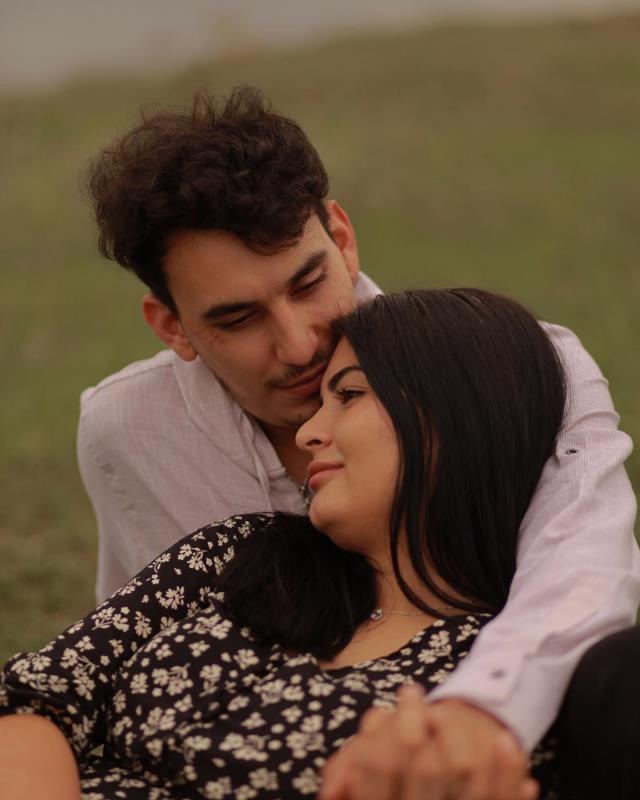 Gelin adayı Hanife Gürdal'ı çılgına çeviren mesaj! 'Kimse kocama bakamaz' diyerek ifşa etti Gelin adayı Hanife Gürdal'ı çılgına çeviren mesaj! 'Kimse kocama bakamaz' diyerek ifşa etti