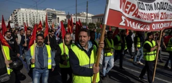Yunanistan'da işçiler enflasyona karşı grevde