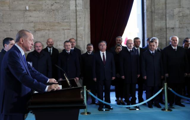 Anıtkabir'deki 10 Kasım Töreninde, Yine Slogan Atıldı: Her Yer Tayyip, Her Yer Erdoğan