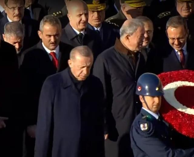 Devlet erkanı, Gazi Mustafa Kemal Atatürk'ün 84'ncü ölüm yıldönümü nedeniyle Anıtkabir'de