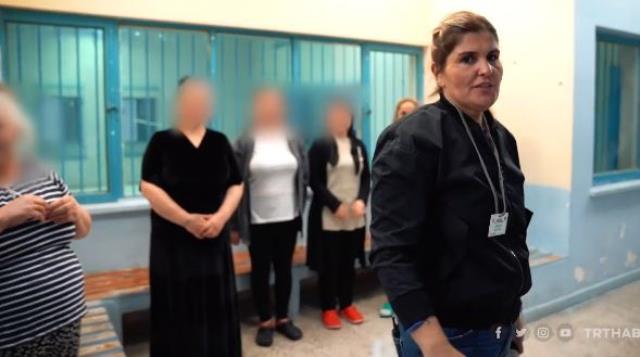 Kadın mahkumların cezaevindeki 1 günü görüntülendi! Çocukları da yanlarında kalıyor