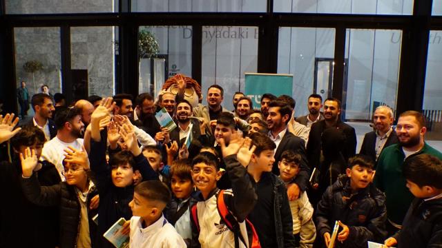 TÜGVA 150 BİN GENCE KİTAP OKUMA ALIŞKANLIĞI KAZANDIRMAYI HEDEFLİYOR TÜGVA 150 BİN GENCE KİTAP OKUMA ALIŞKANLIĞI KAZANDIRMAYI HEDEFLİYOR