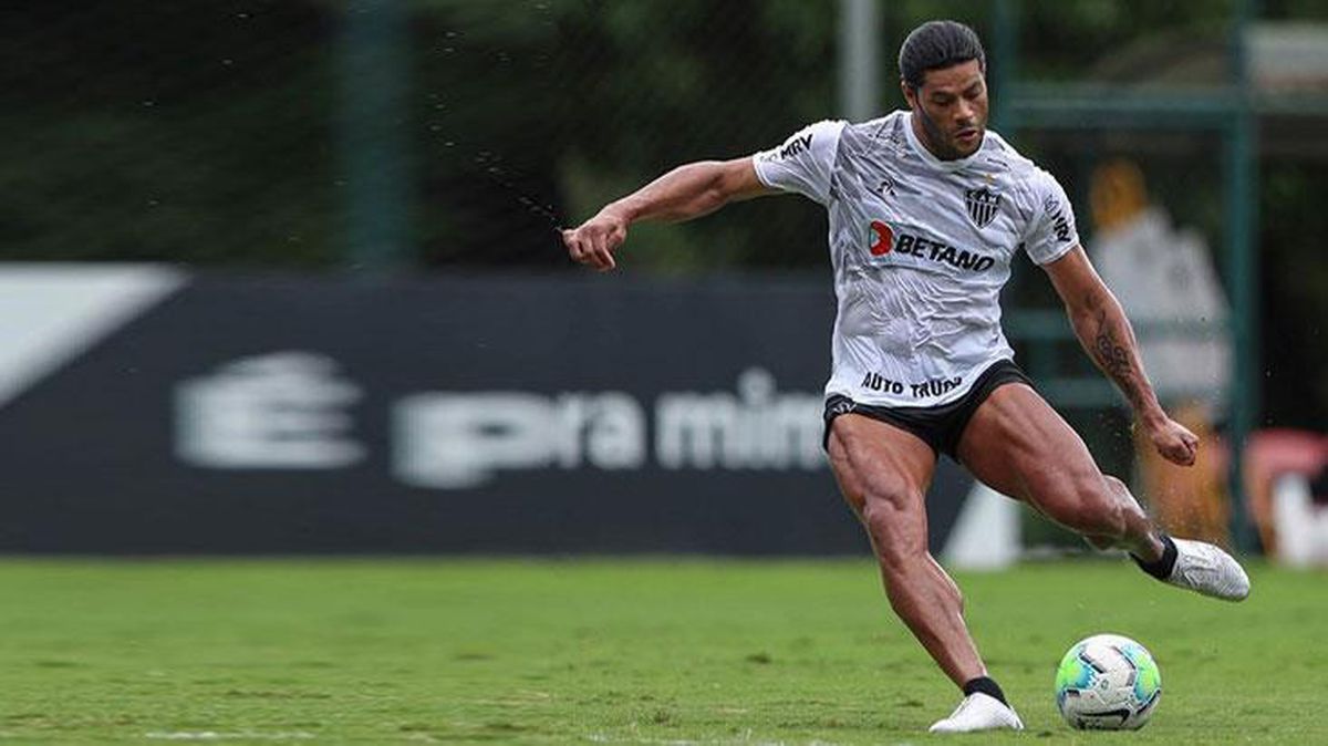 Yer yerinden oynayacak! Attığı gol sayısıyla ağızları açık bırakan Hulk, Süper Lig'e geliyor