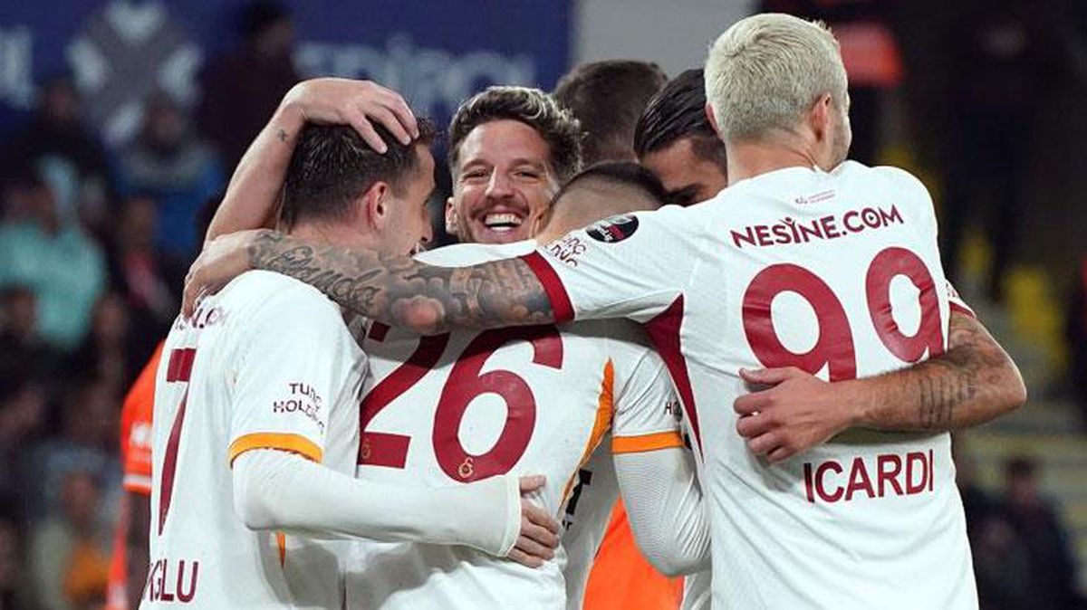 Galatasaray, Başakşehir'e kabusu yaşattı! Tarihi skor birçok ilki beraberinde getirdi