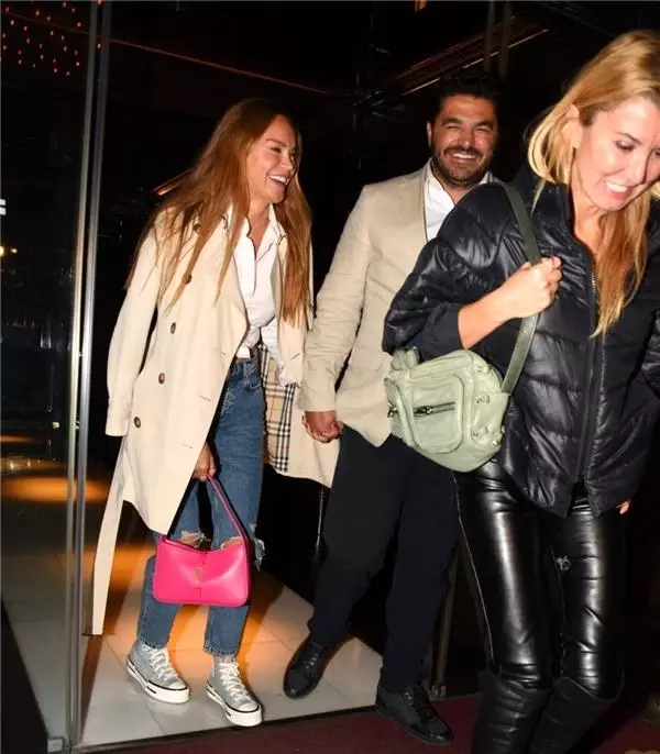 Eşinden Ebru Şallı'ya Milyonluk Hediye Eşinden Ebru Şallı'ya Milyonluk Hediye